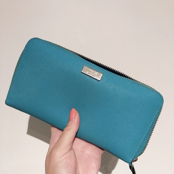 kate spade Handbags - ✨Authentic Teal Kate Spade Wallet ✨